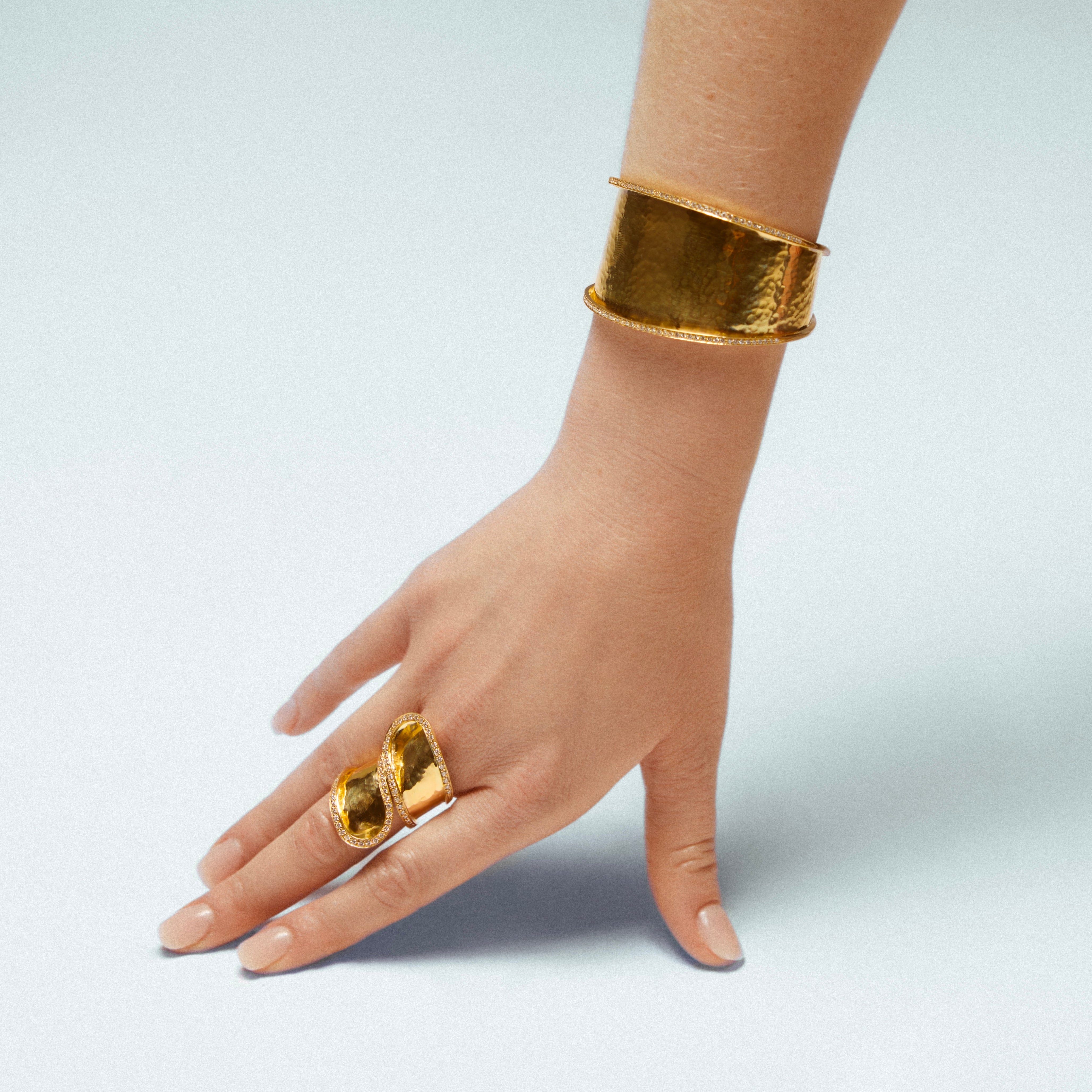 Hammered Overlap Ring, Diamonds
